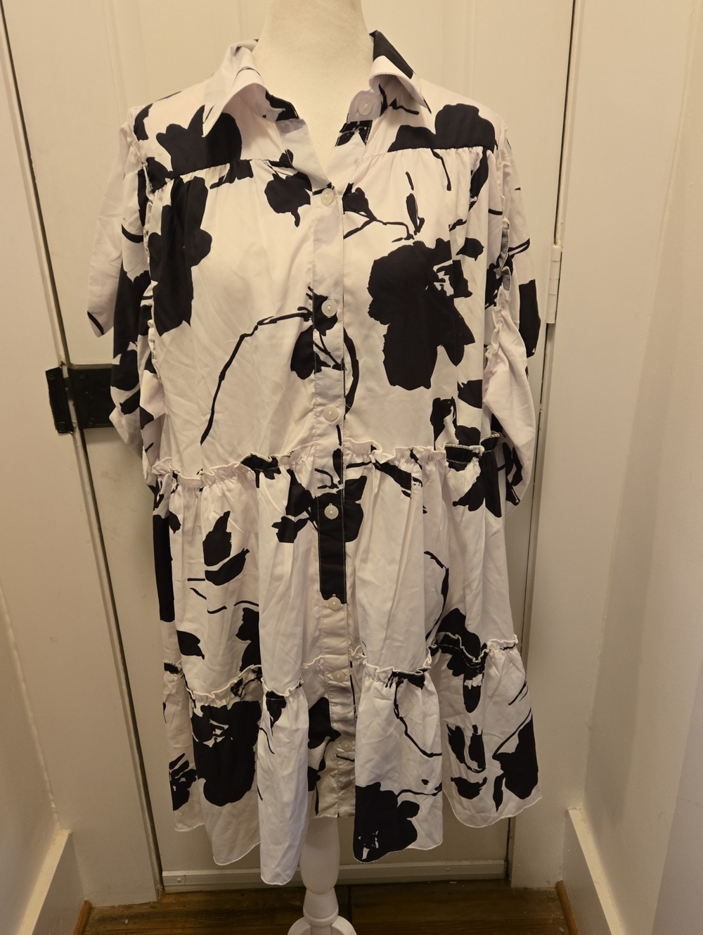Black & White Floral Button-Down Tiered Dress